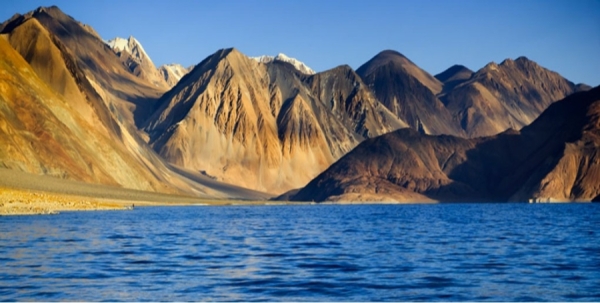 Il Viaggio in Leh & Ladakh - 09 Giorni
Delhi - Leh - Lamayuru - Valle di Nubra - Pangong Tso - Tso Moriri - Tso Kar - Leh - Delhi
