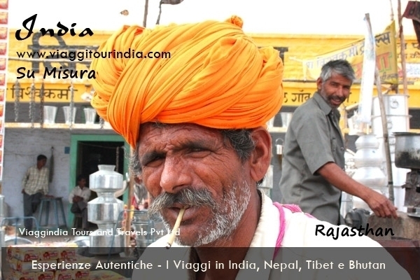 Viaggio in Nord India - 10 Giorni - II
Tour Rajasthan, Khajuraho e Varanasi e DELHI - SAMODE - JAIPUR - FATEHPUR SIKRI - AGRA - ORCHA - KHAJURAHO - VARANASI - DELHI Viaggi in India - 2023